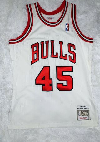100 Authentic Michael Jordan Mitchell & Ness 94 95 Bulls Home White Jersey
