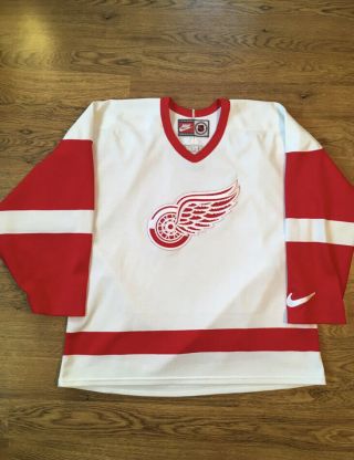 Vintage Nike Detroit Red Wings Hockey Jersey