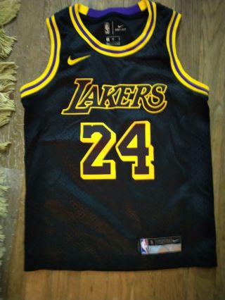 Kobe Bryant 24 Nike Los Angeles Lakers Kids Black Mamba Jersey Size Small (8)