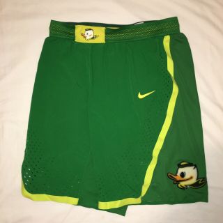 Nike Oregon Ducks Ncaa Team Issued Basketball Shorts Size 38 Green Game Apparel