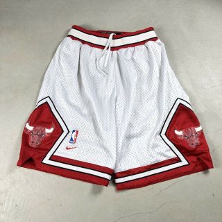 Authentic Vintage 90s Nike Chicago Bulls Shorts Men’s Large Mesh White