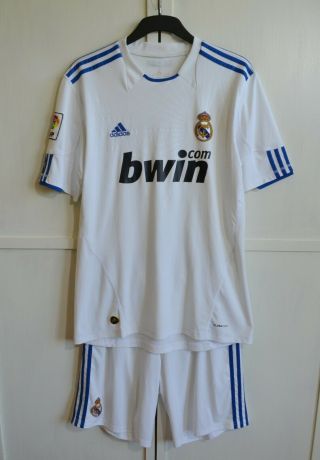 Full Kit Real Madrid 2010/2011 Home Football Shirt,  Shorts Adidas Jersey Size L