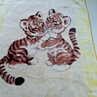 Plush Thick Fleece Blanket Tiger Cubs Baby Toddler Yellow Vintage 42x54