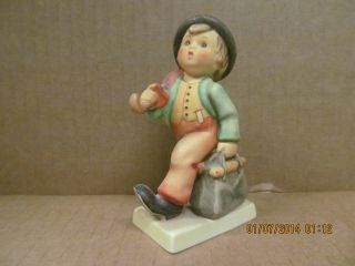 Vintage Goebel Hummel Figurine 11 2/0 Merry Wanderer Piece