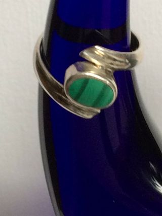 Size N Vintage Modernist Malachite Design Sterling Silver Ring