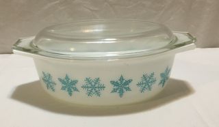Vintage Pyrex White With Turquoise Snowflake 1 1/2 Qt (043) Casserole Dish/cover