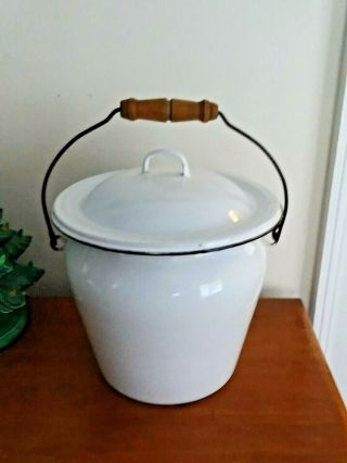 Vintage Large/heavy White Enamel Chamber Pot With Lid And Wood Handle