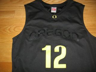 OREGON DUCKS 12 SEWN ON PATCHES NCAA BASKETBALL BLACK JERSEY BY TEAM NIKE 3
