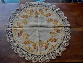 Vintage Mission Arts And Crafts Embroidered Linen Centerpiece With Crochet Lace