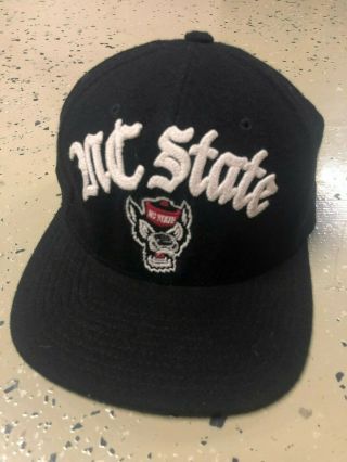 Ncaa North Carolina Nc State Wolfpack Old English Adidas Spellout Fitted Hat S/m