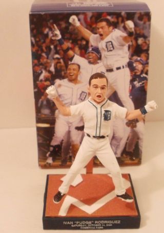 Detroit Tigers Mlb Ivan Rodriguez " Pudge " Figurine Really Cool Collectible