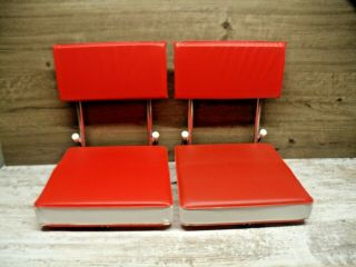 2 Vintage Red White Vinyl Folding Stadium Bleacher Seat Fishing Boat Chair Clamp