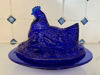 Vintage Colbalt Glass Hen On Nest W/baby Chicks