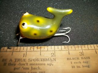 Vintage Heddon Hi - Tail Lure In Frog Spot Color - Tackle Box Find - Cond