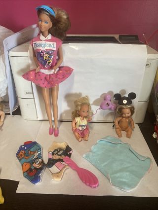 Barbie The Heart Family Visits Disneyland Park Mom Girl Doll Set 7555 W/boy Xtr