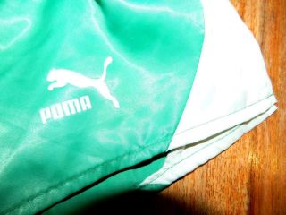 Vintage Silky Shiny Nylon Green & Off White 1980s PUMA Sprinter Shorts M (sh405) 2
