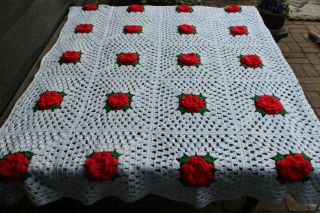 Vintage Handmade Crochet Raised Red Roses White Granny Square Patchwork Afghan
