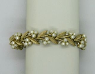 Vtg Signed Trifari Bracelet Gold Tone Leaves W Faux Pearls And Clear Rhinestones