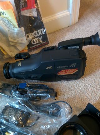 VINTAGE JVC GR - A1U CAMCORDER Recorder/Player with accessories and Mohawk bag 2