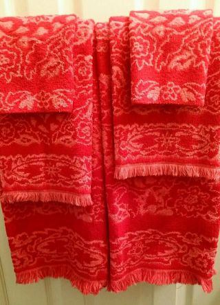 Vintage Retro Mod Sears Roebuck Sculpted 6pc Bath Towel Set Mid Century Pink Red