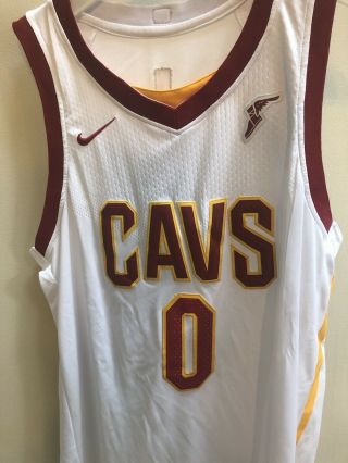 Kevin Love Cleveland Cavaliers Jersey (white)