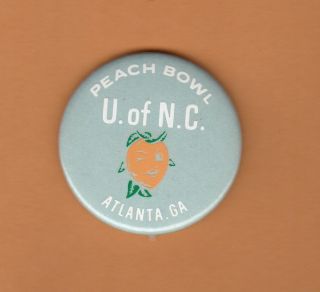 1976 Unc North Carolina Tar Heels Peach Bowl Pin Back Unsold Stock Last One