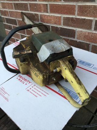 Vintage PIONEER P26 Chainsaw Will run but listed as parts 3