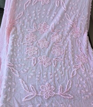 Vintage Pink Chenille Full Size Bedspread Floral Pattern Ribbed 90” X 102”