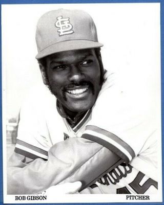 Bob Gibson,  St.  Louis Cardinals Pitcher,  8 X 10 Glossy Black/white Photo Print