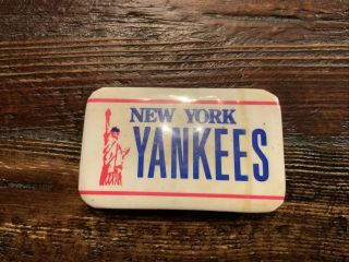 Ny Yankees License Plate Pin Button