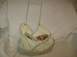Vtg Double Stay Open Clothespin Bag Hanging Bag 100 