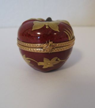 Vintage Limoges Cm Peint Main Red Apple Butterfly Porcelain Trinket Box France