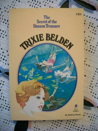 Trixie Belden 19 - The Secret Of The Unseen Treasure (oval Paperback)