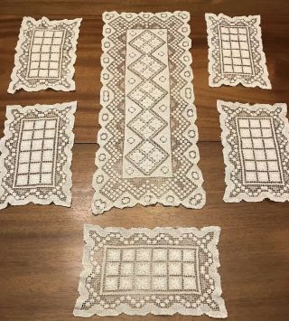 Vintage Handmade Lace Table Runner/placemats
