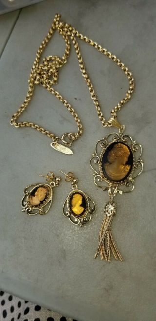 Vintage Whiting And Davis Cameo Necklace And Earrings Set