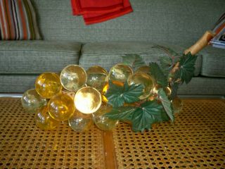Vintage LARGE Mid - Century Modern Amber Yellow Lucite Grape Cluster NICE: -) 2