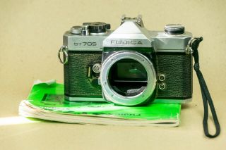 Fujica st705 vintage 35mm film slr camera body 2