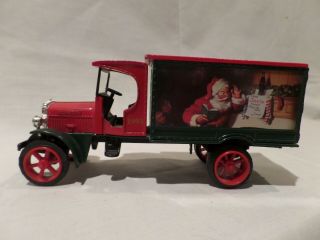 Vintage " 1993 " Coca - Cola Die - Cast Metal " Christmas Santa Claus " Truck Bank 1/25