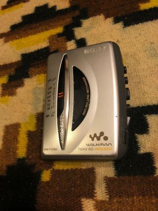Vintage Sony Walkman Wm - Fx195 Cassette Player Am/fm Radio Silver No Headphones