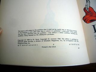 1931 - 966 DR.  SEUSS BOOK THE 500 HATS OF BARTHOLOMEW CUBBINS PAPERBACK SCHOLASTIC 3