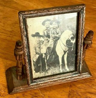 vintage PHOTO (3 LITTLE BOYS) COWBOYS ON PONY WOOD SWIVEL PICTURE FRAME antique 2