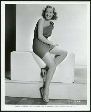 Janice Logan Tragic Beauty In Leggy Pin - Up Vintage 1939 Portrait Photo