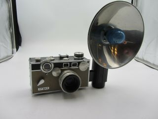 Vintage Argus C3 Brick Camera W/ Flash -