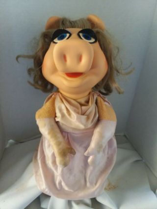 Vintage Miss Piggy Hand Puppet 1977 Fisher Price Jim Henson Muppets