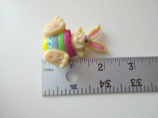 Vtg Reto 70s Plastic Funy Bunny Rabbit In Easter Egg Collectors Pin Brooch