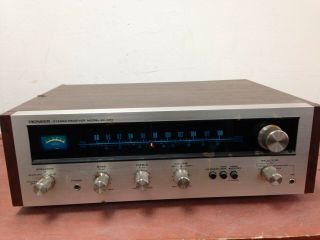 Vintage Pioneer Sx - 424 Am/fm Stereo Receiver Powers On/for Parts | Rec951
