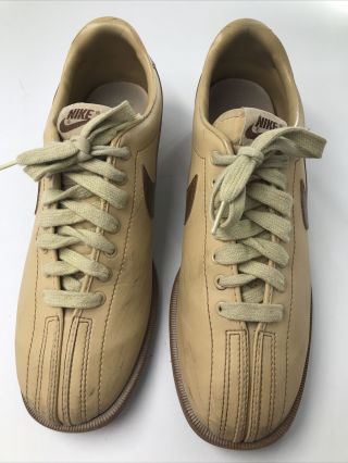 Vintage Men ' s Nike Tan Bowling Shoes Size 10 2