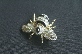 Vintage Gold Tone Pave Crystal Rhinestone Bumble Bee Brooch Pin