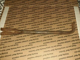 Vintage Stanley Handyman H818 Pry Bar - Nail Puller.  Made In Usa