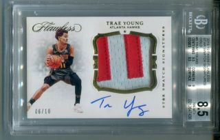 2018 - 19 Panini Flawless Rc Trae Young Gold Star Patch Autograph 06/10 Bgs 8.  5/10